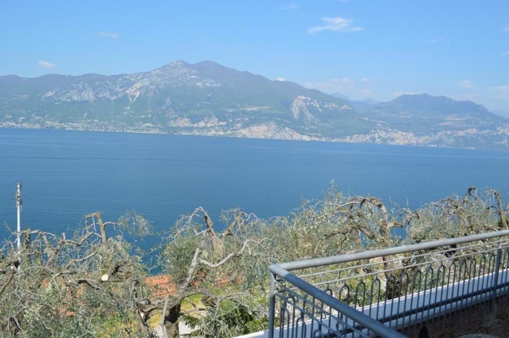 Residence Castelli Brenzone sul Garda Exterior photo